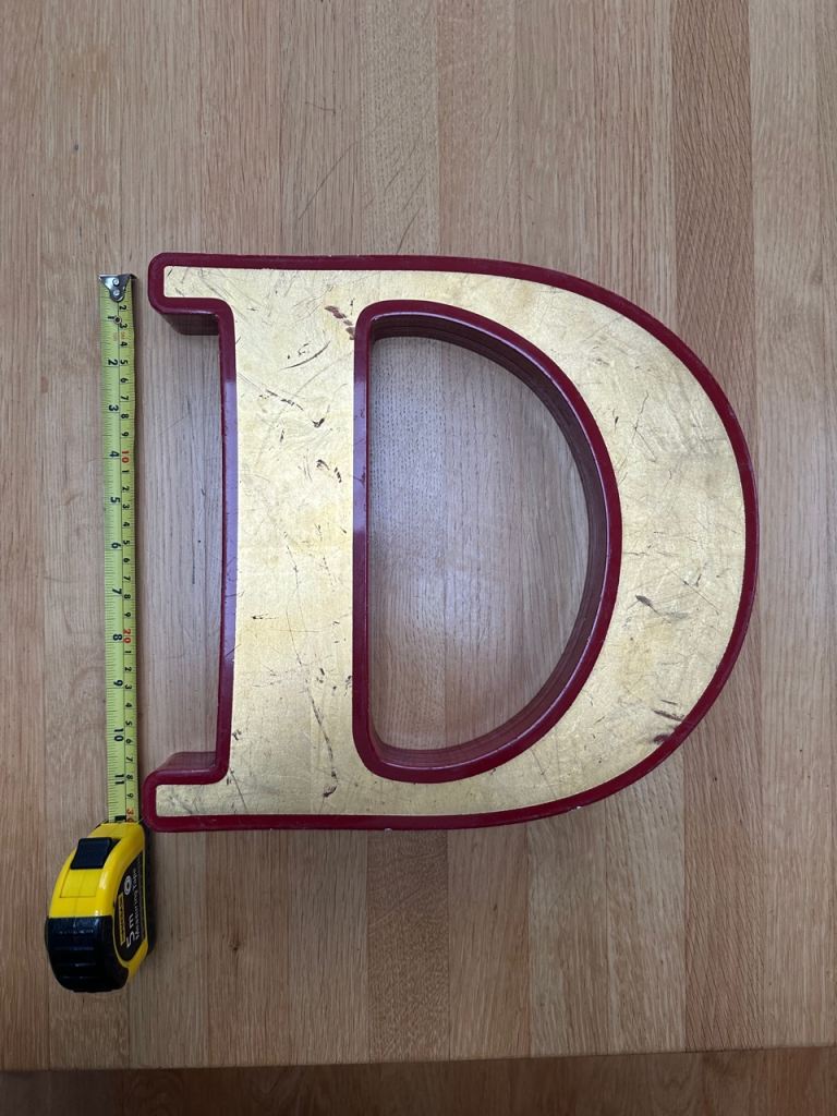 Decorative letter D
