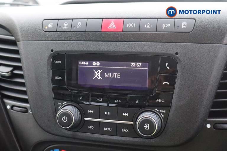 2025 Iveco Daily 2.3 High Roof Van 3520L WB PANEL VAN DIESEL Manual