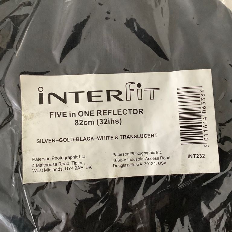 32” INTERFIT 5 in 1 LIGHT REFLECTOR/DEFUSER, NEVER USED, PRICED TO SELL AT ONLY 