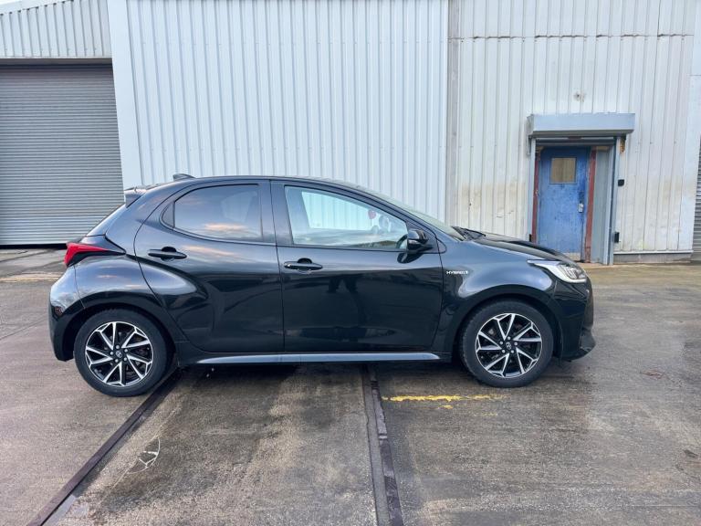 image for 2020 Toyota Yaris 1.5 Hybrid Design 5dr CVT HATCHBACK PETROL/ELECTRIC Automatic