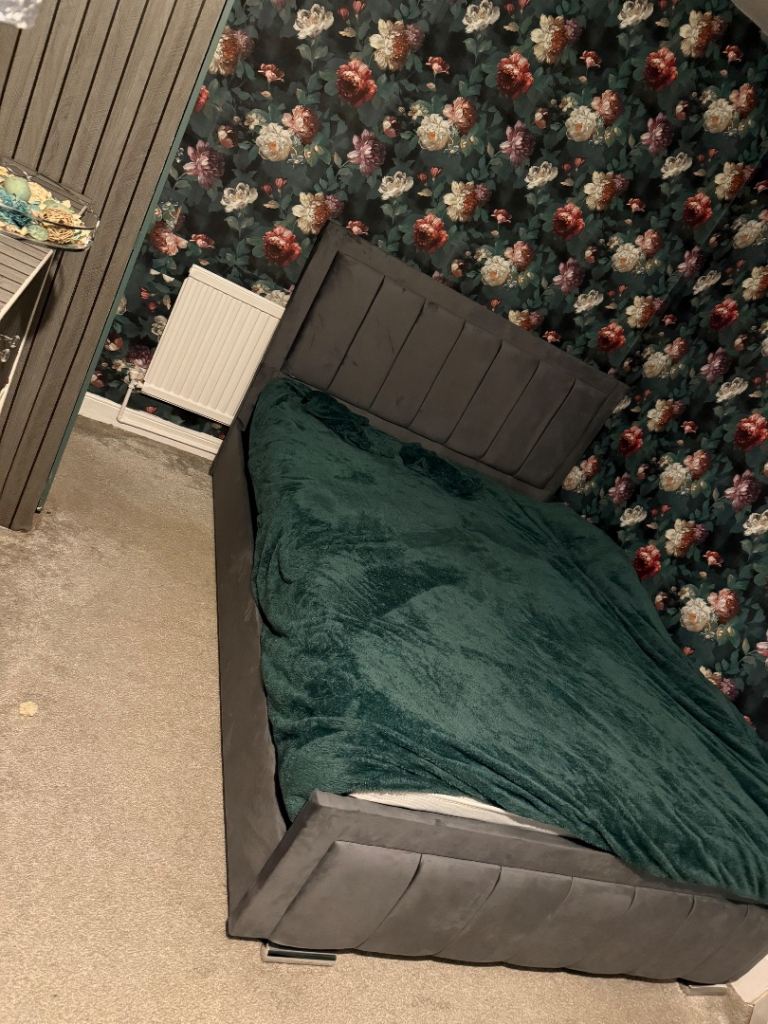 Room to rent for girls 