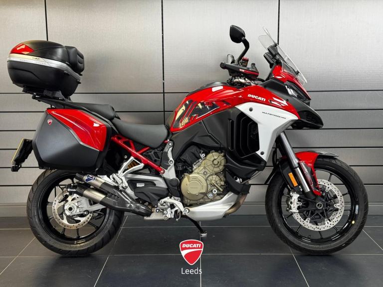 2021 DUCATI MULTISTRADA V4 S TRAVEL and RADAR in Red