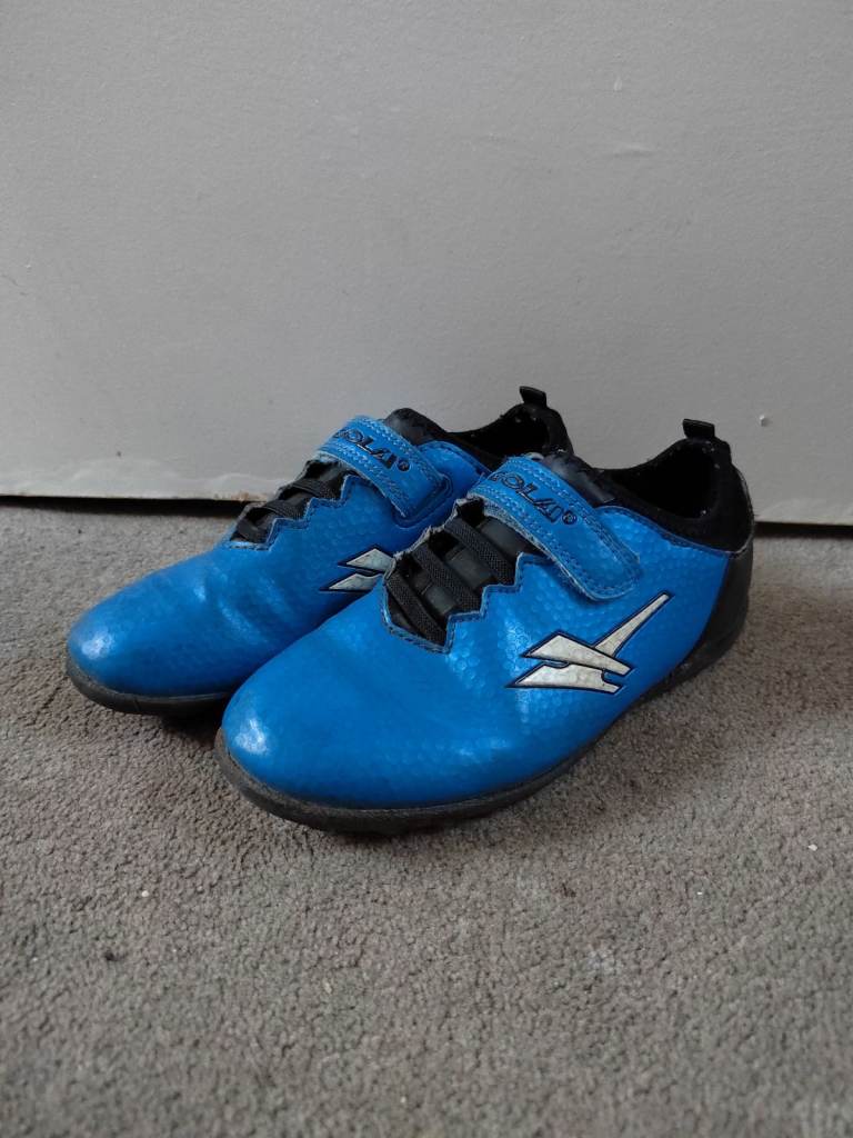 KIDS FOOTBALL BOOTS Size 13 / 32