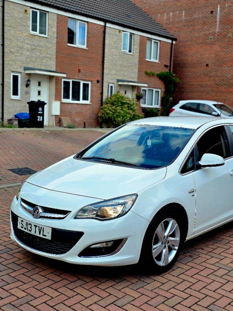Vauxhall, ASTRA, Hatchback, 2013, Manual, 1398 (cc), 5 doors