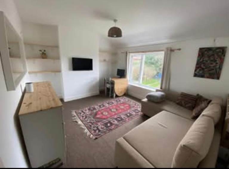 1 bed flat available 