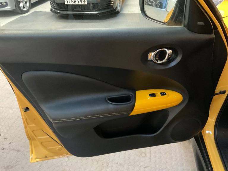 2016 Nissan Juke 1.5 dCi Tekna SUV 5dr Diesel Manual Euro 6 (s/s) (110 ps) HATCHBACK Diesel Manual