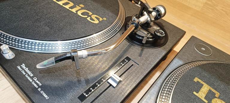 Technics 1210mk2 turntables pair, with Ortofon Carts and stylus