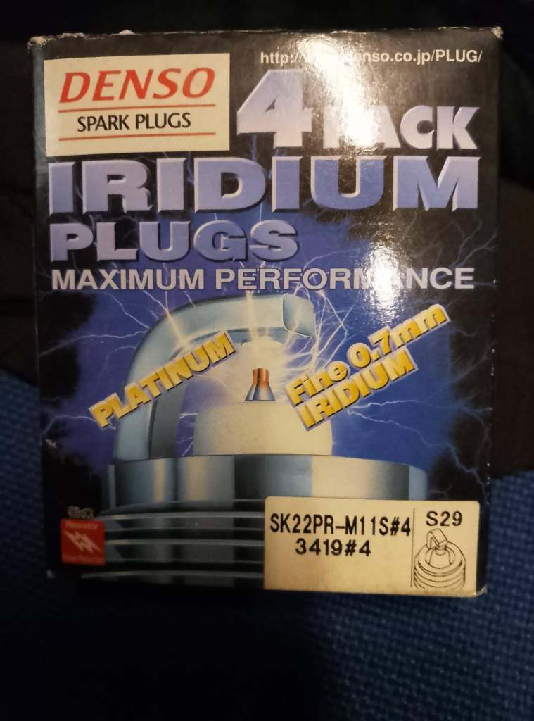 DENSO IRIDIUM SPARK PLUGS SK22PR-M11S FOR HONDA CIVIC OR INTEGRA TYPE R