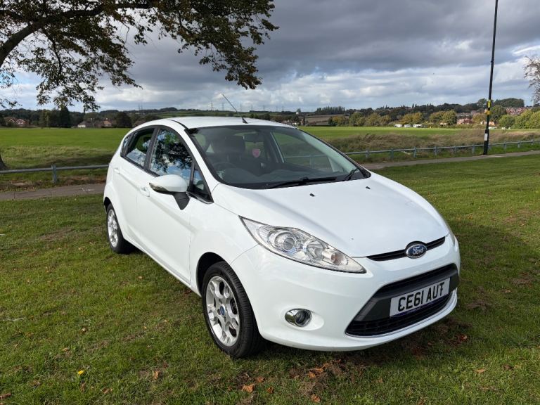Ford, FIESTA, Hatchback, 2011, Manual, 1388 (cc), 5 doors