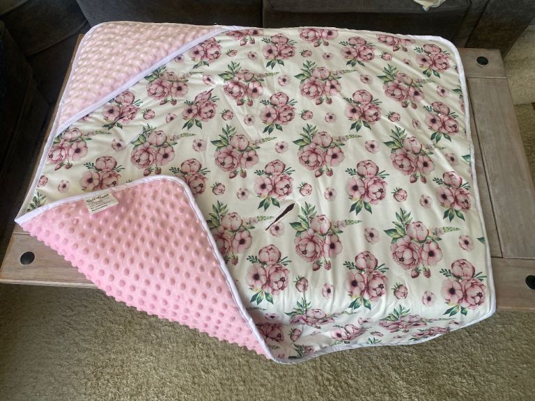 Car seat blanket for 3 point harness