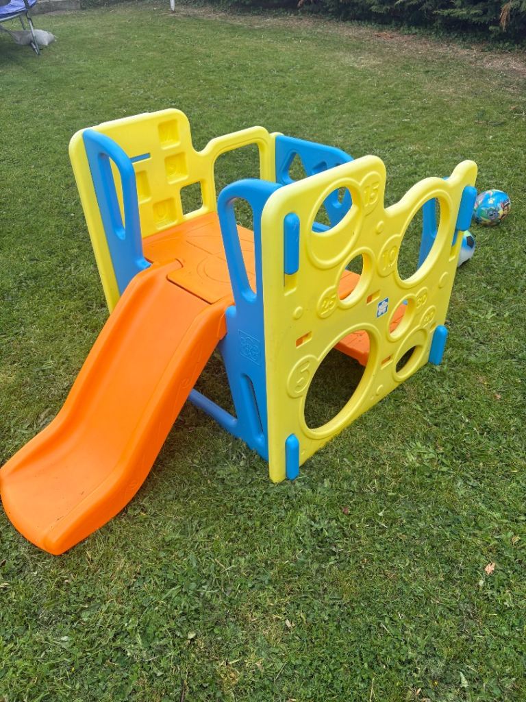 Kids climbing frame 