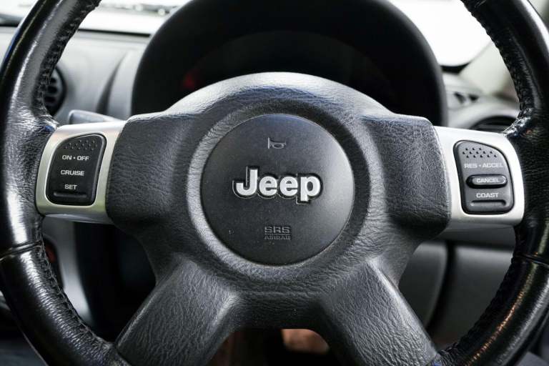 2002 Jeep Cherokee 3.7 V6 Limited 5dr Auto ESTATE PETROL Manual