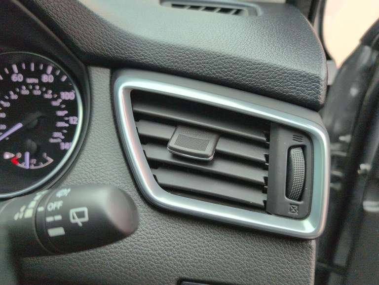 2017 Nissan Qashqai 1.2 DIG-T N-Connecta SUV 5dr Petrol XTRON Euro 6 (s/s) (115 ps) HILL START HA...