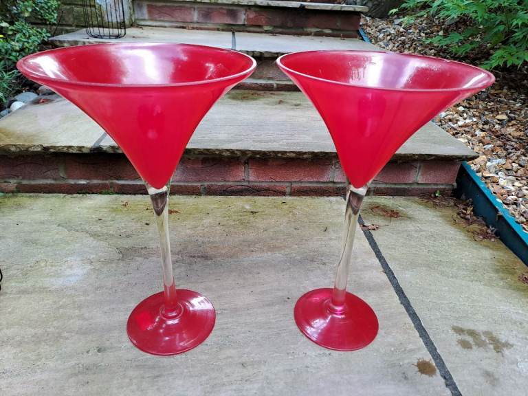 Pair of Large Red Martini Glass Style Vases – Good Condition