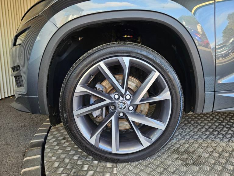 2019 Skoda Kodiaq 2.0 TDI SportLine SUV 5dr Diesel DSG 4WD Euro 6 (s/s) (7 Seat) (190 ps) ESTATE ...