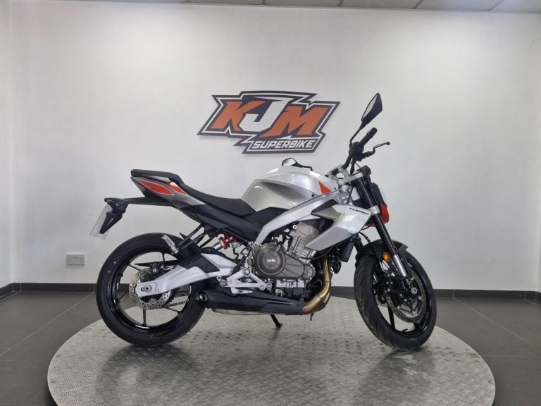 APRILIA TUONO 457