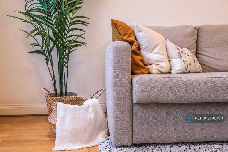 2 bedroom flat in Rewley Road, Oxford, OX1 (2 bed) (#2898750)
