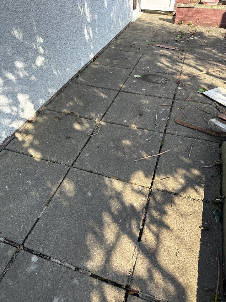 FREE PAVING SLABS PATIO SLABS 