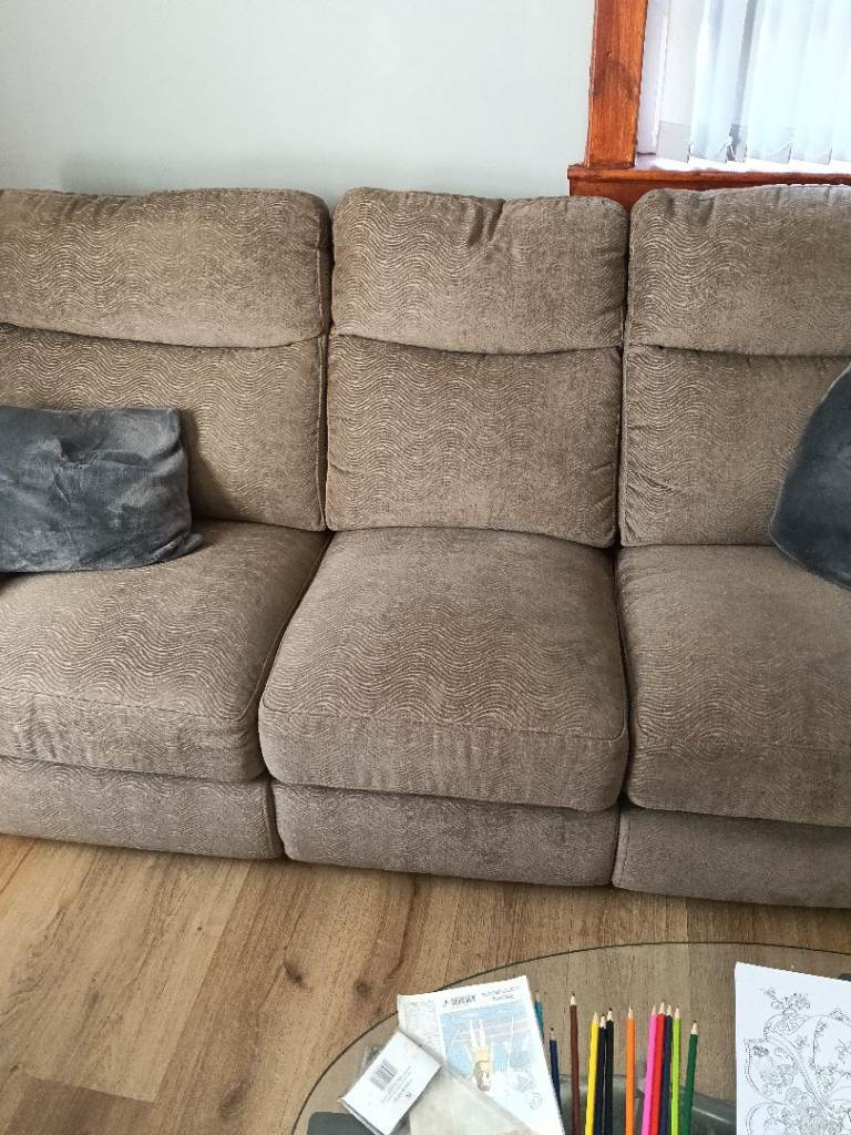 3-Seater Sofa with Recliner Function, Beige Colour