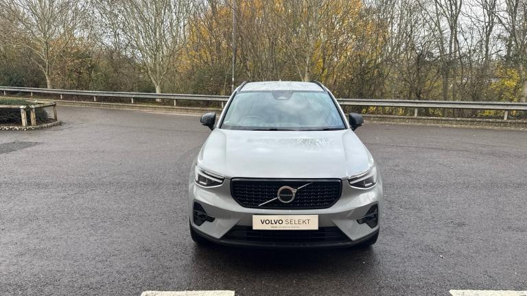 2025 Volvo XC40 2.0 B4P Plus Dark 5dr Auto Petrol Estate Estate Petrol Automatic