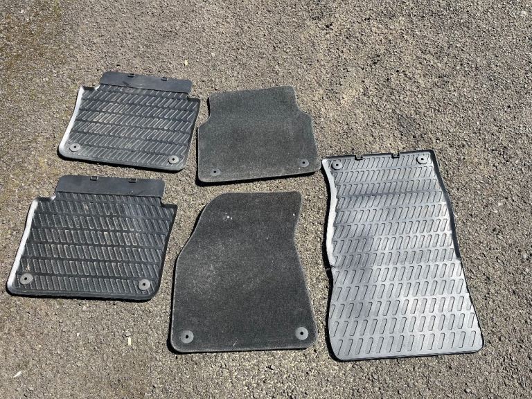 Car mats selections for Audi Q3