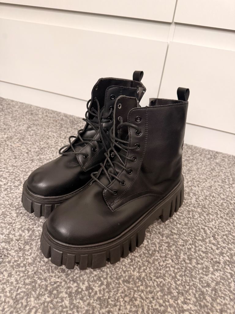 Black Lace-Up Chunky Sole Boots – Good Condition