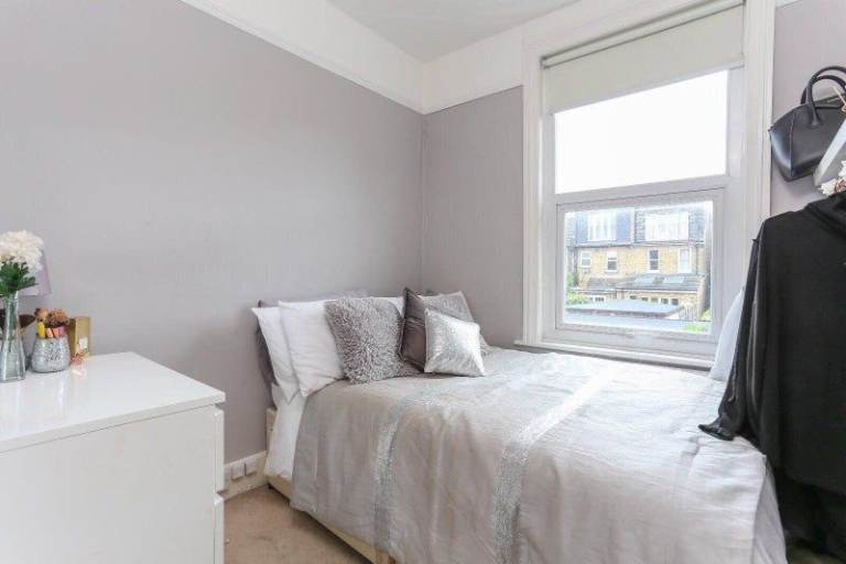 🏡 Spacious Room | 4-Bed House with Garden | Ealing (W13 9SB) | Available Now 🤍