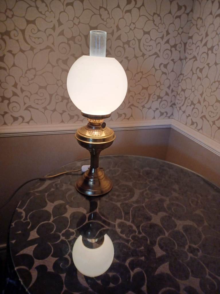 Victorian Style Electric Oil Lamp with Chimney & Shade