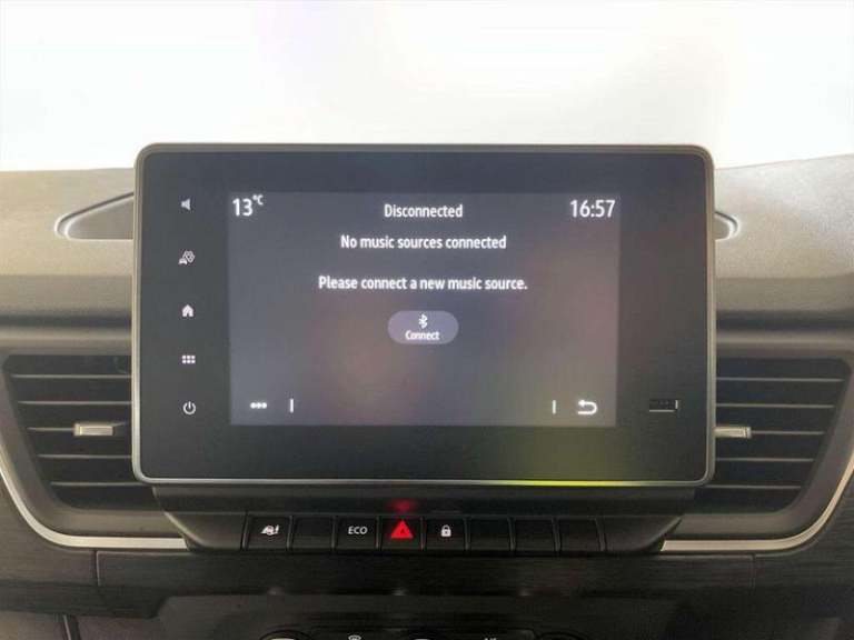 2025 Renault Trafic E-Tech LL30 52kWh Advance Auto L2 H1 5dr Automatic Panel Van Electric Automatic