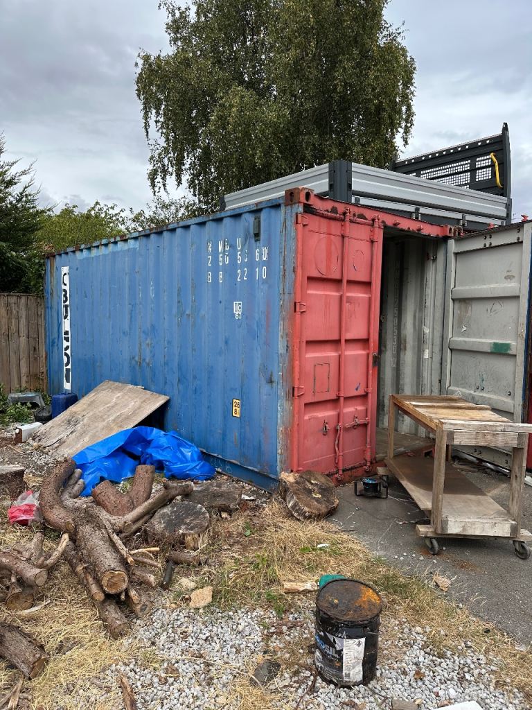 20x8 foot containers