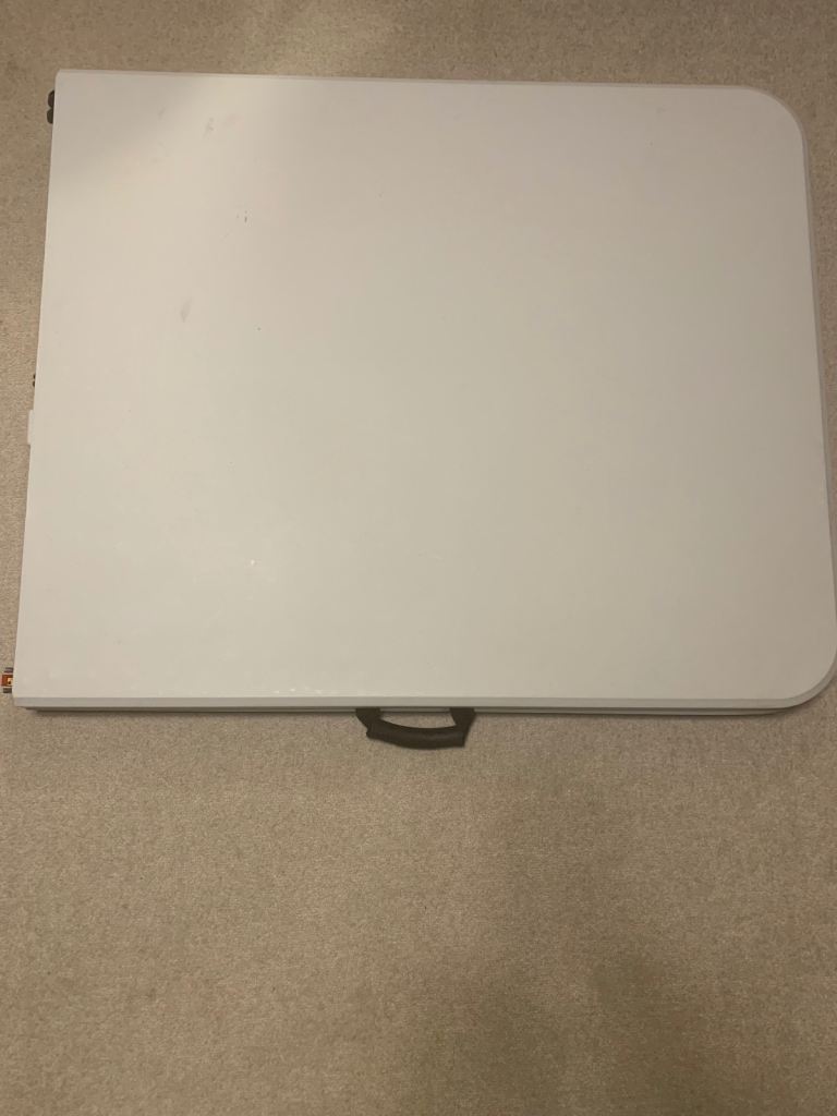 image for Foldable Table - indoor / outdoor use 