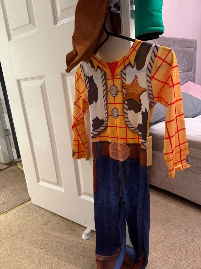 Toy Story costume 5-6 years 