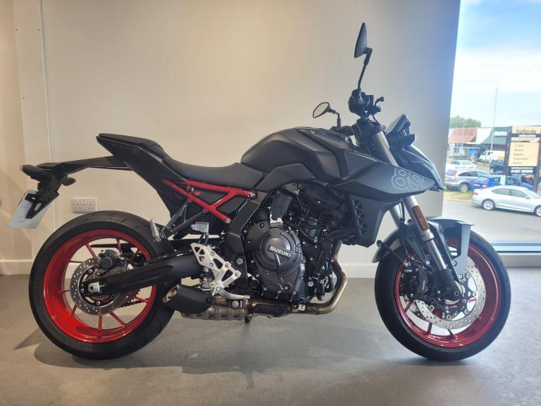 2026 SUZUKI GSX-8S, '26 Plate with only 232 miles