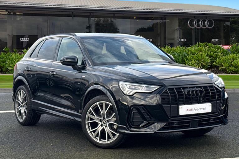 2025 Audi Q3 Black Edition 35 TFSI  150 PS S tronic SUV PETROL Automatic
