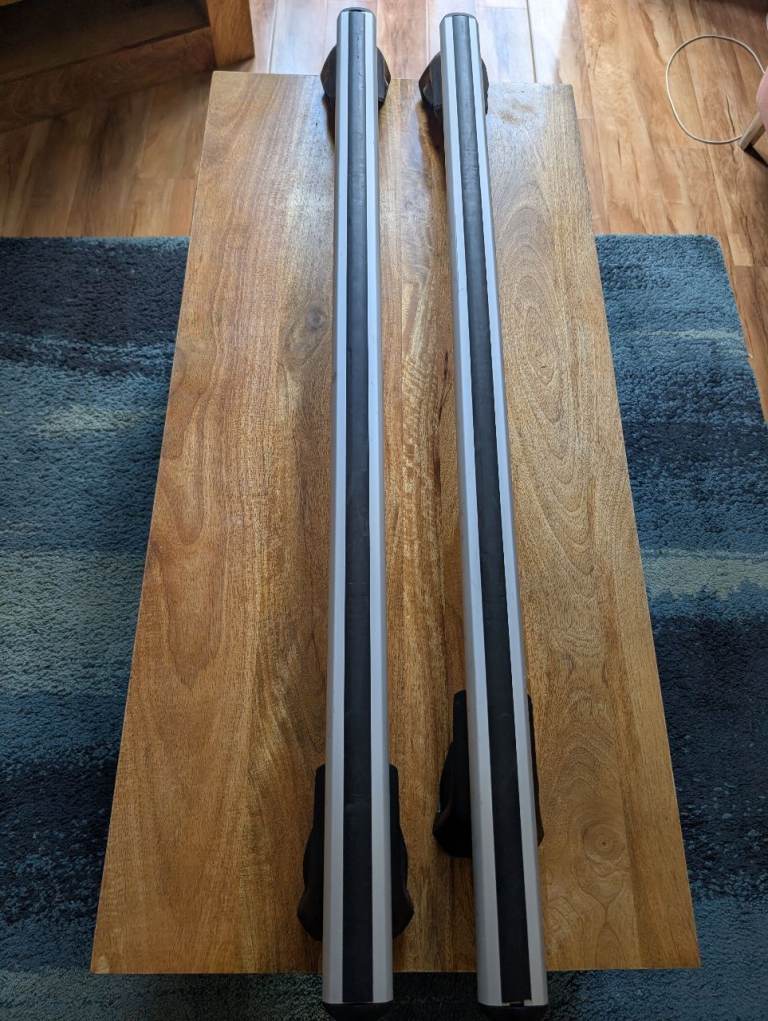 Halfords Advanced Aero Bars and foot pack 