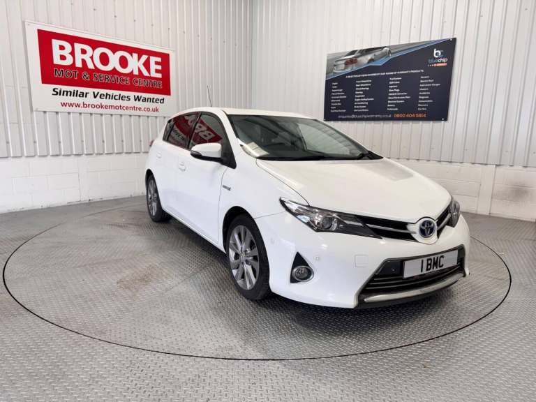 2015 Toyota Auris 1.8 VVT-h Excel CVT Euro 5 (s/s) 5dr HATCHBACK Petrol/Electric Hybrid Automatic