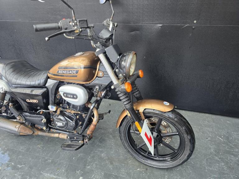 UM RENEGADE SPORT 125 PROJECT BIKE HPI CLEAR 