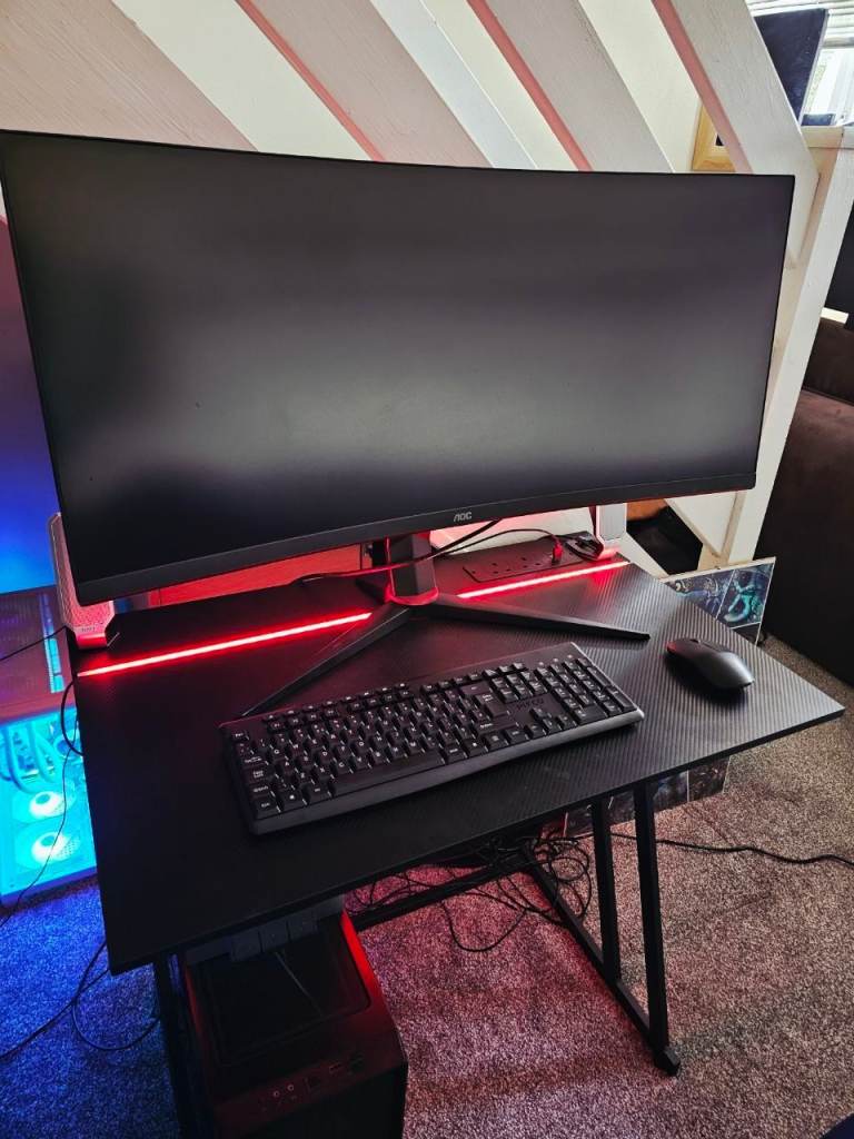 AOC CU34G2XP/BK 34" Ultrawide Curved Gaming Monitor (UWQHD, 180Hz) – Excellent Condition