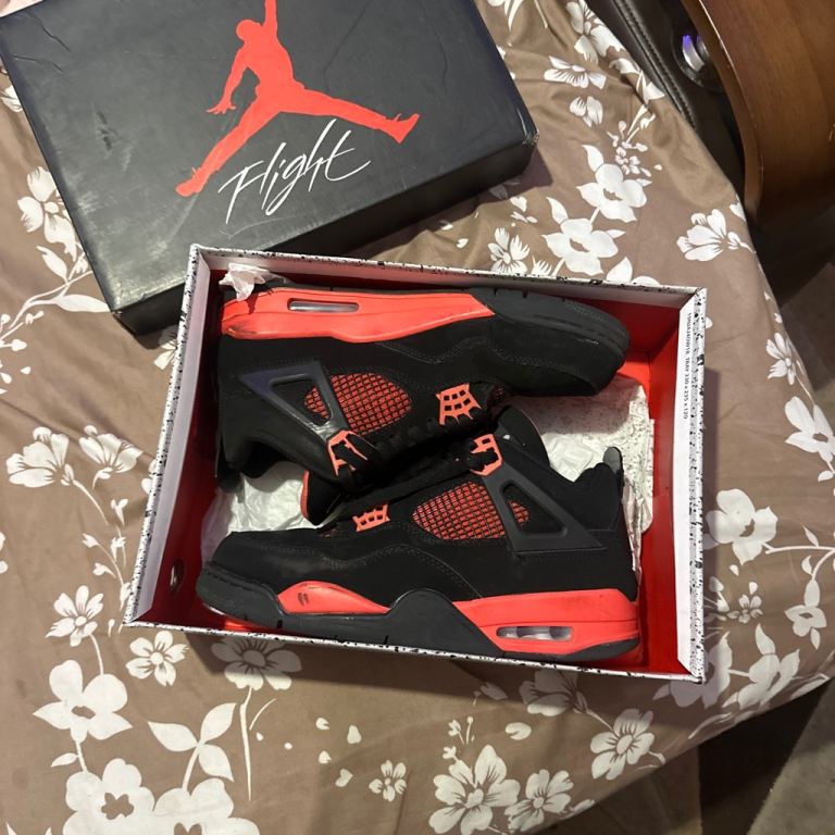Nike Air Jordan 4 Retro Black/Red Trainers with Box