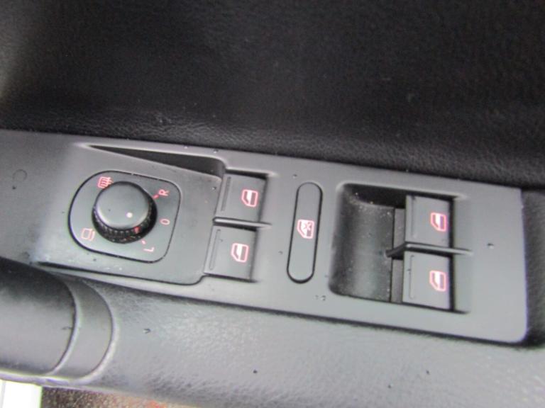 Volkswagen Passat 2.0 TDI Bluemotion Tech Executive Auto Estate GREAT CONDITION