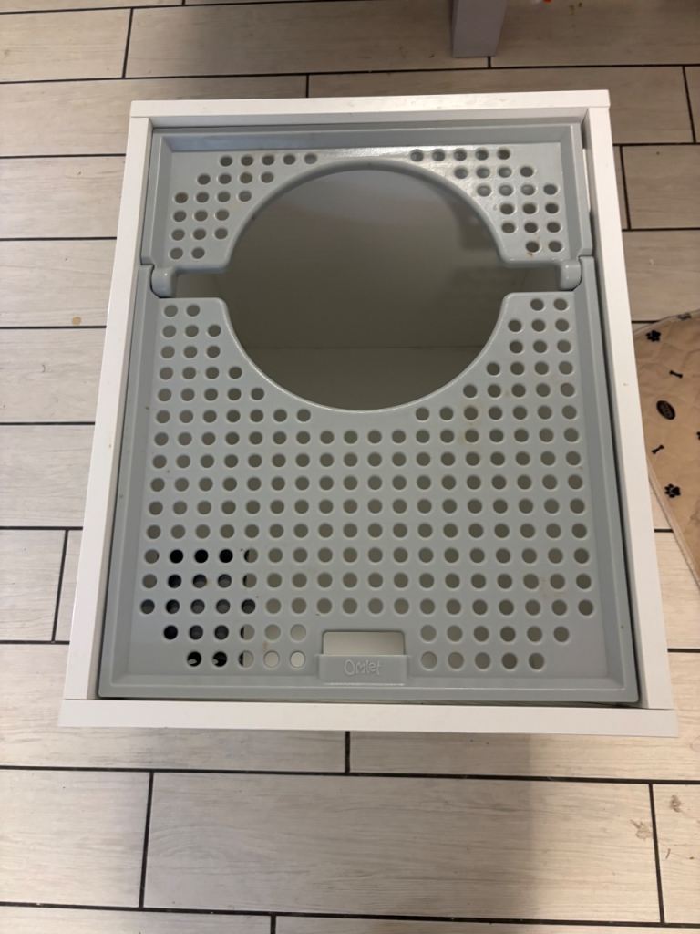 Cat litter furniture 