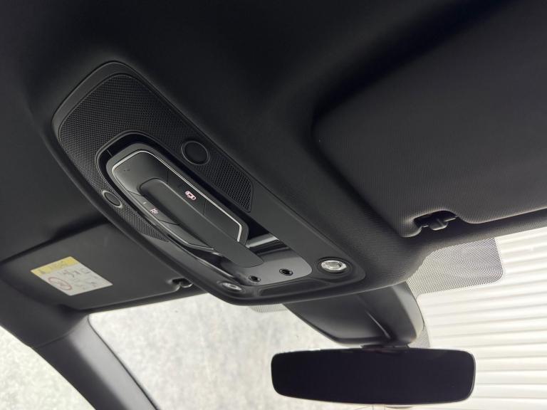 2016 Audi A4 Avant 2.0 TDI S line S Tronic quattro Euro 6 (s/s) 5dr ESTATE Diesel Automatic