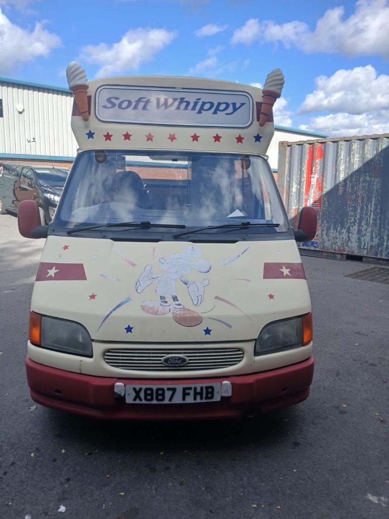 Ford, TRANSIT 80 SWB, Panel Van, 2001, 2496 (cc)