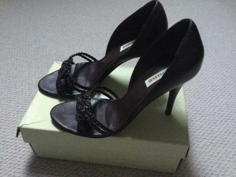 Brown plaited Dune sandles