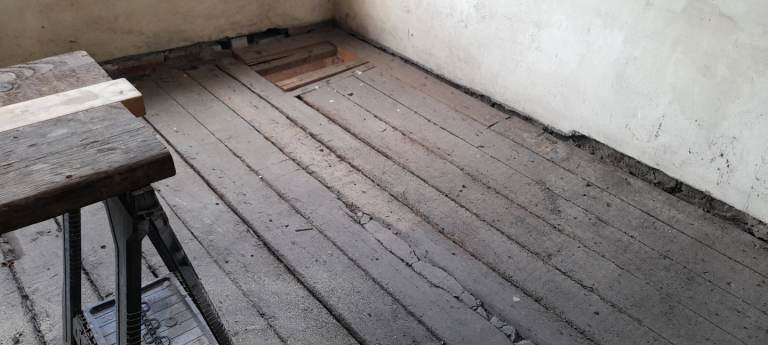 REDWOOD 6"X3" FLOORING 