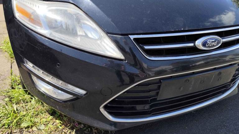 Ford Mondeo Mk4 Bonnet Black Panther G6 £50