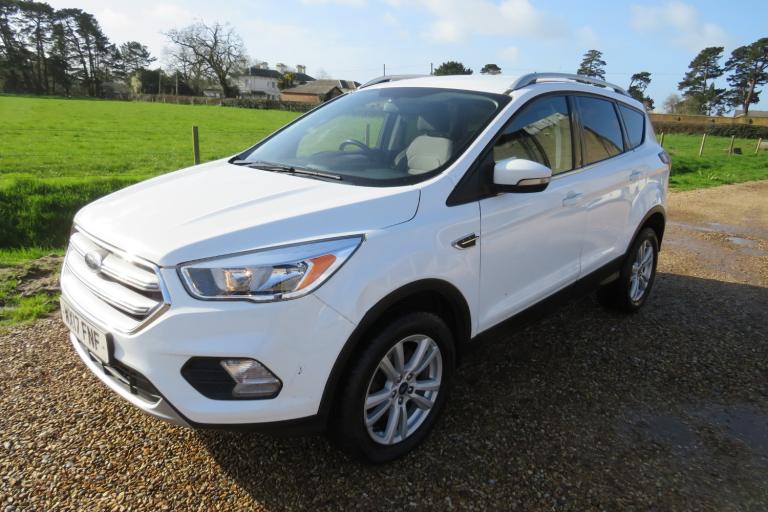 2017 Ford Kuga 2.0 TDCi ZETEC FOUR WHEEL DRIVE HATCHBACK Diesel Manual