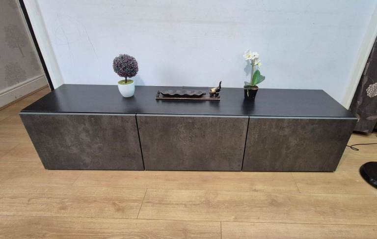 Tv bench unit. Ikea BESTA Tv Sideboard. Free  delivery close CR0 3EB