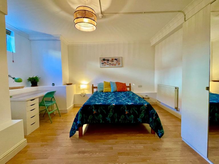 SPACIOUS GROUND FLOOR ROOM – CLOSE TO WALTHAMSTOW CENTRAL