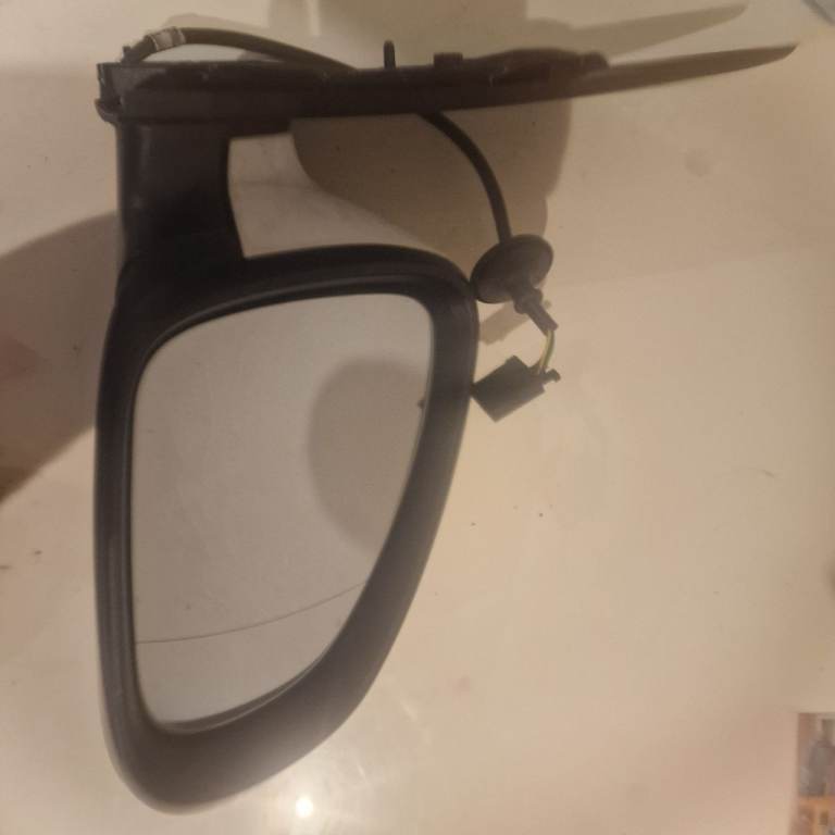 Astra J Right mirror. White 